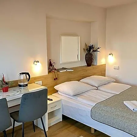 Couette-café Jandor -